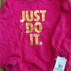 Nike NWT Fuchsia Sweatshirt with Gold Logo